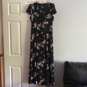Black Floral Dress S